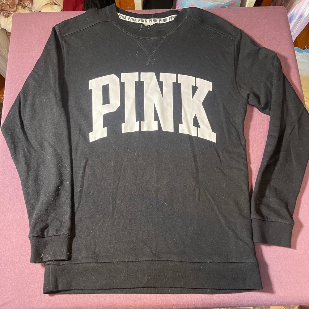 Pink Crew Neck Sweatshirt in Black - Size Medium Long Sleeve